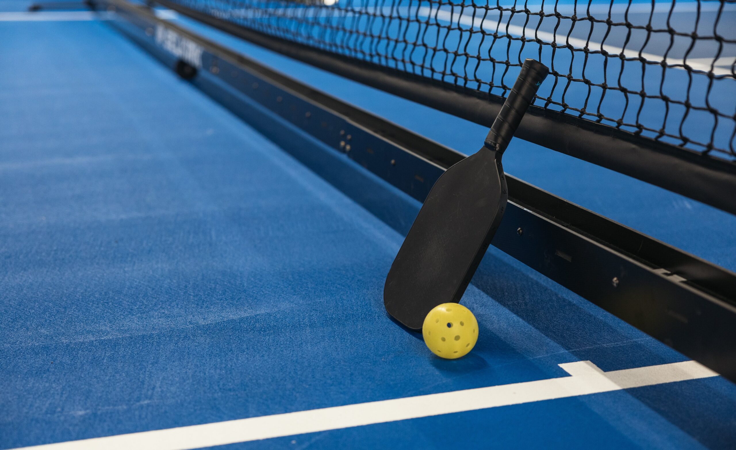 Discover the Perfect Pickleball Paddle for Tennis Elbow: Complete Guide